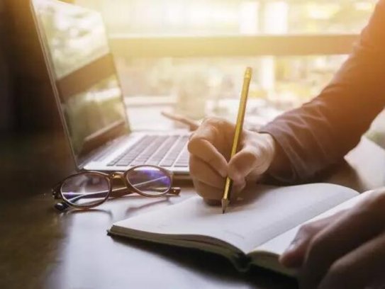 爆文写作培训课程：普通人如何利用自媒体变现，靠写作赚钱